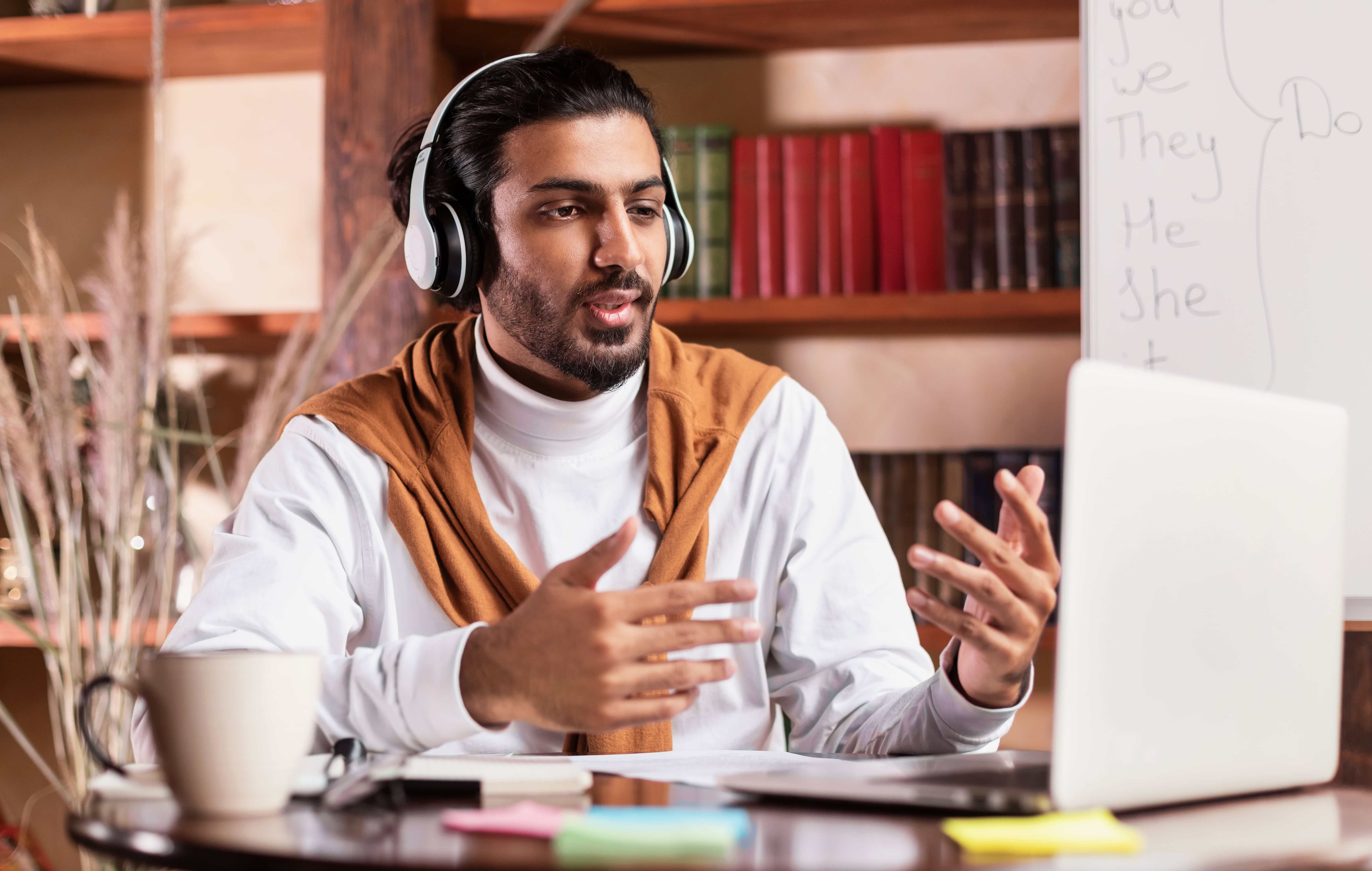 man talking to someone via the internet